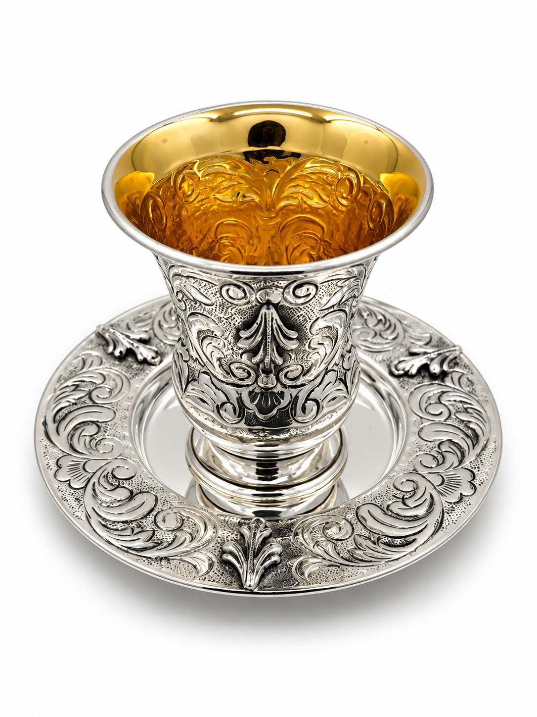 סט קידוש לשבת כוס קידוש ותחתית מכסף האחים חדד Silver dipped kiddush set for shabbat by hadad bros silverware
