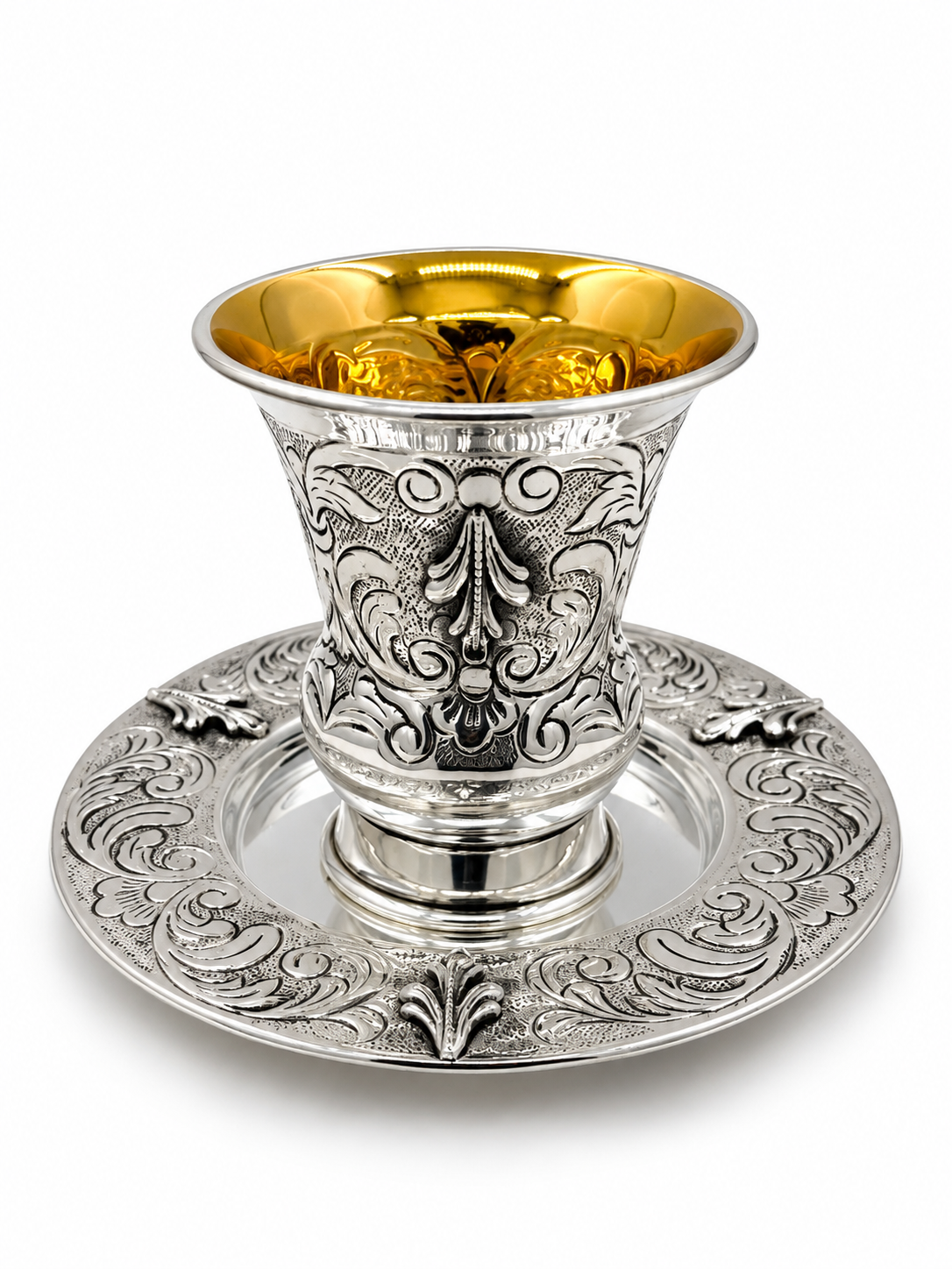 סט קידוש לשבת כוס קידוש ותחתית מכסף האחים חדד Silver dipped kiddush set for shabbat by hadad bros silverware